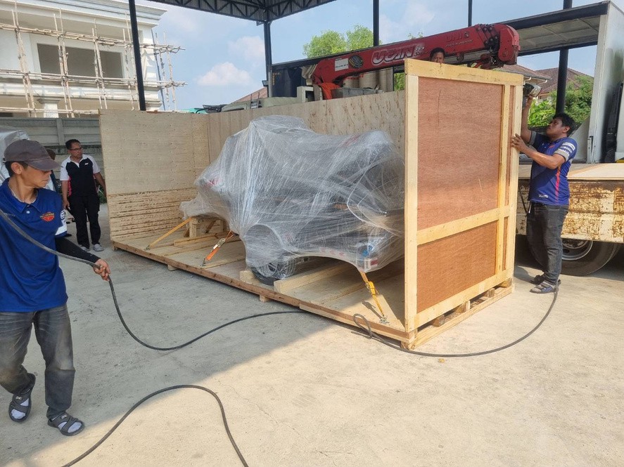 Packing & Lashing